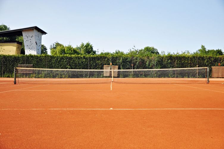 Tennisplatz Wettinbrücke Leipzig